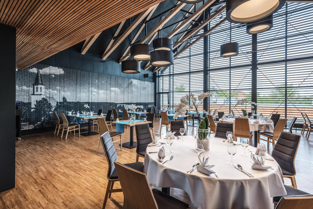 Regatta Hotel Restauracja Spa Познань Экстерьер фото