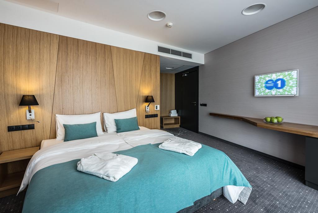 Regatta Hotel Restauracja Spa Познань Номер фото