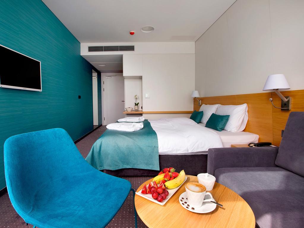 Regatta Hotel Restauracja Spa Познань Экстерьер фото
